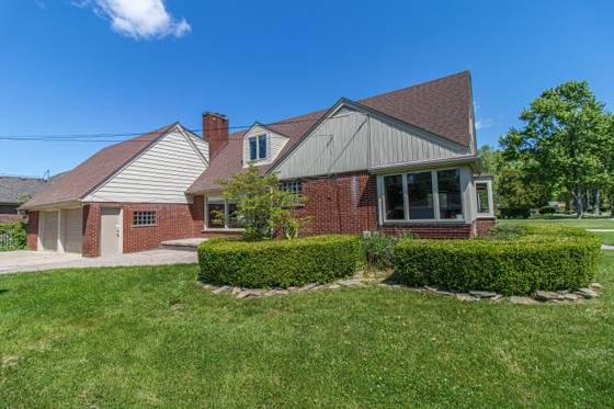 30007 Maison Street, Saint Clair Shores, MI 48082 photo 3