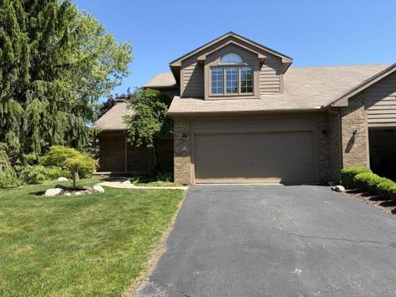 1261 Laurel View Drive, Ann Arbor, MI 48105 photo 2