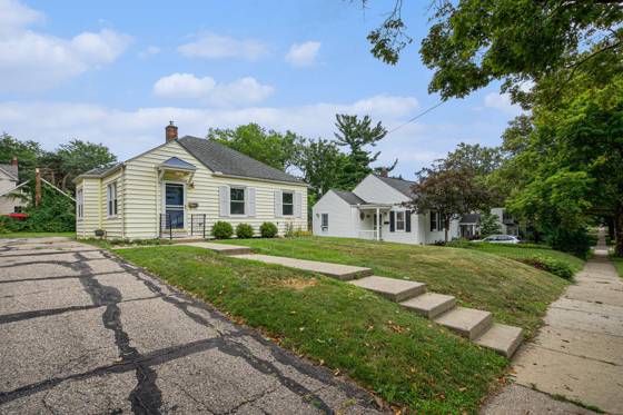 1207 Prescott Avenue, Ann Arbor, MI 48103 photo 2