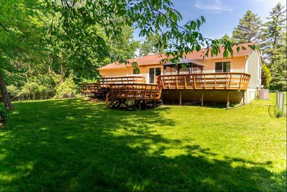 369 Tanglewood, Brighton, MI 48116 photo 3
