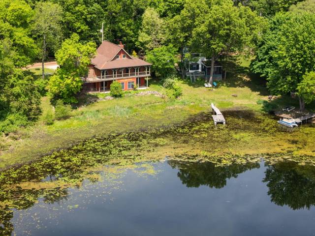 210 Spring Lake Drive, Chelsea