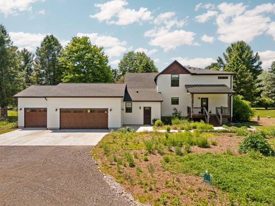 980 Serenity Way, Ann Arbor, MI 48103 photo 2