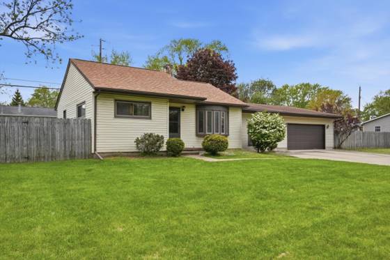 3350 Pearl Drive, Monroe, MI 48162 photo 3