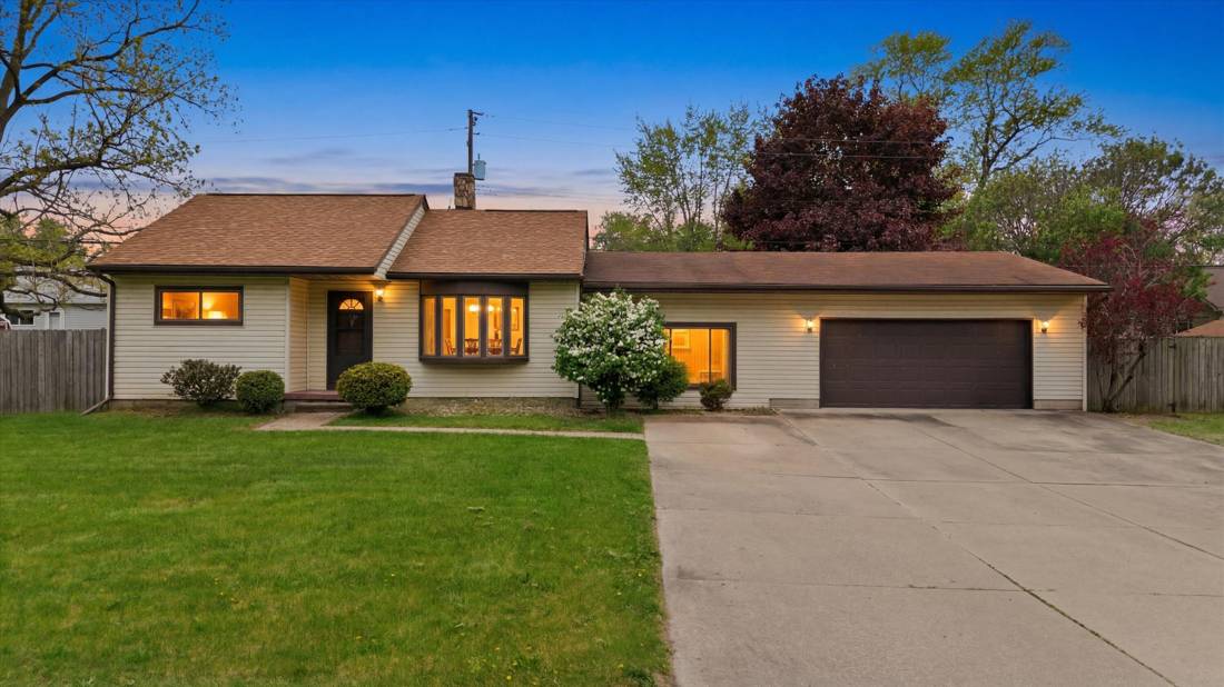 3350 Pearl Drive, Monroe, MI 48162