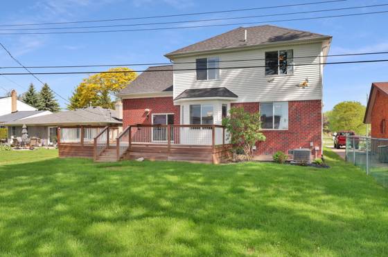 48484 Jefferson Avenue, New Baltimore, MI 48047 photo 4