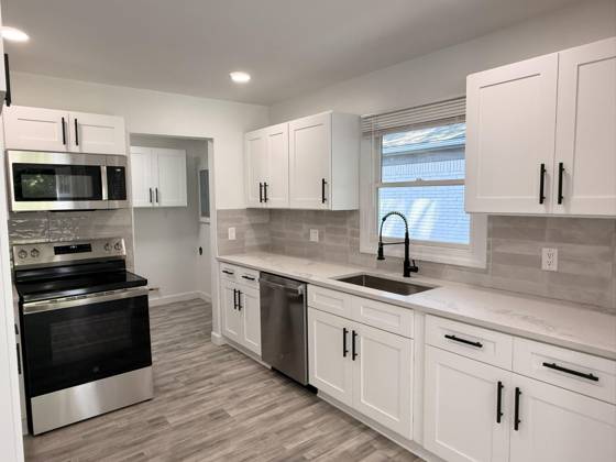 6145 N Dowling Avenue, Westland, MI 48185 photo 5