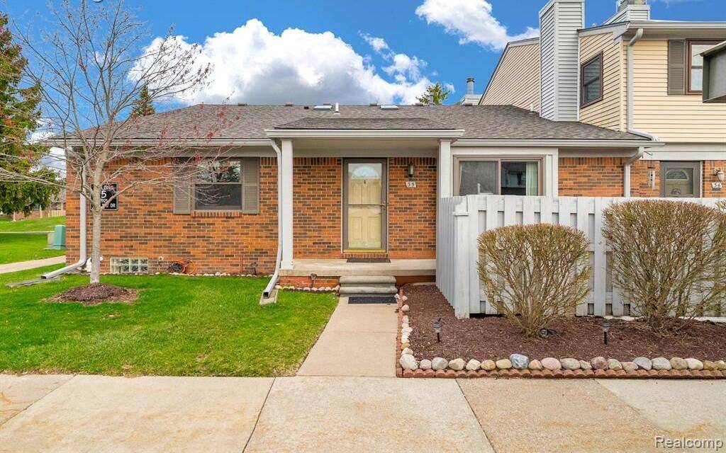 1921 Vine Way Drive ##35, Canton, MI 48188
