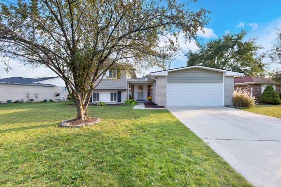 43875 Leeann Lane, Canton, MI 48187 photo 3