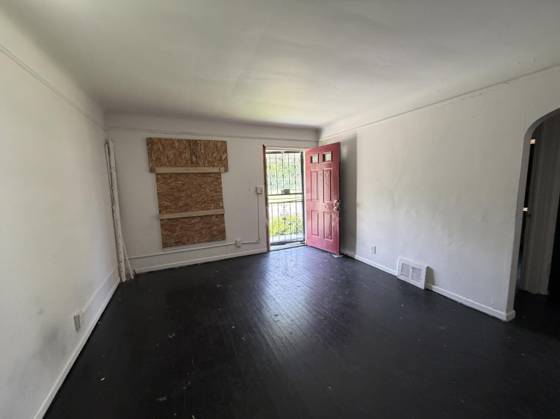 8294 Rosemont Avenue, Detroit, MI 48228 photo 3