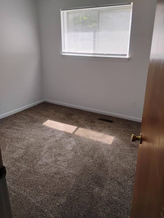 938 Grove Road, Ypsilanti, MI 48198 photo 3