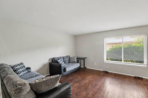 1011 N Terrace Lane, Ypsilanti, MI 48198 photo 5