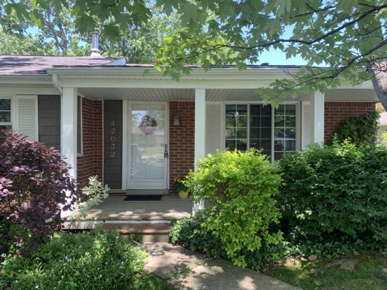 42032 Mcbride Avenue, Belleville, MI 48111 photo 2