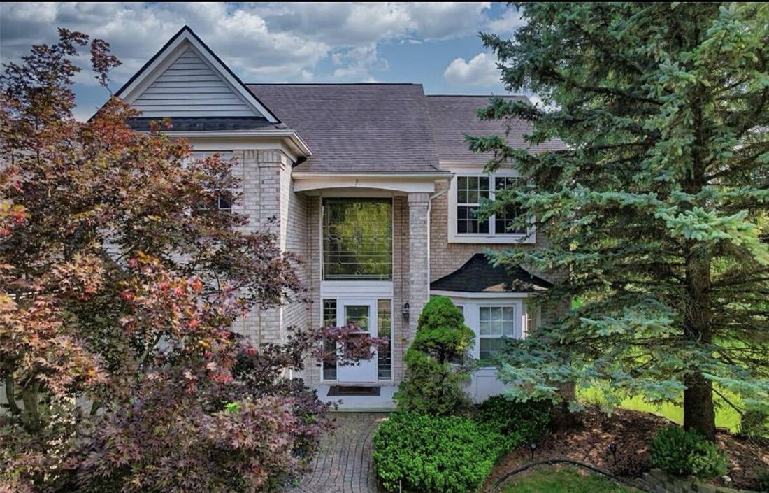 29301 Morningview Street #86, Farmington, MI 48334
