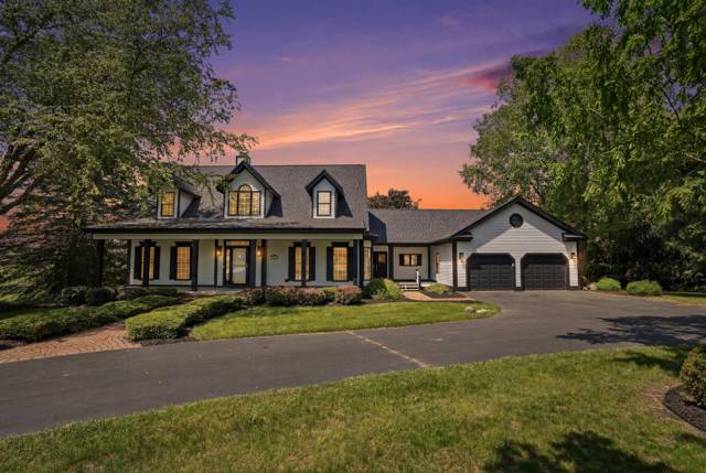 9835 Oak Pointe Lane, Northville, MI