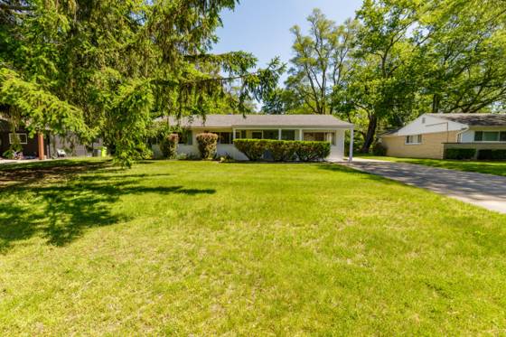 2522 Lafay Drive, West Bloomfield, MI 48324 photo 2
