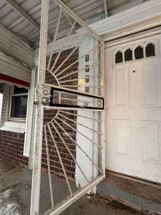 11704 Greenview Avenue, Detroit, MI 48228 photo 2