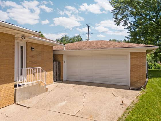 1559 Glastonbury Road, Ann Arbor, MI 48103 photo 3