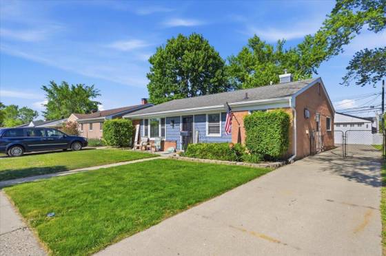 8210 N Henry Ruff Road, Westland, MI 48185 photo 4