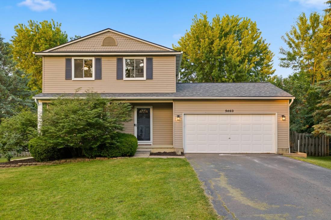 9460 Wildwood Lake Drive, Whitmore Lake, MI 48189