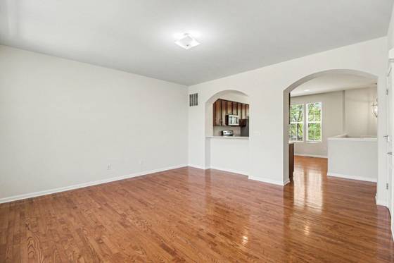 27902 Hopkins Drive, Novi, MI 48377 photo 4