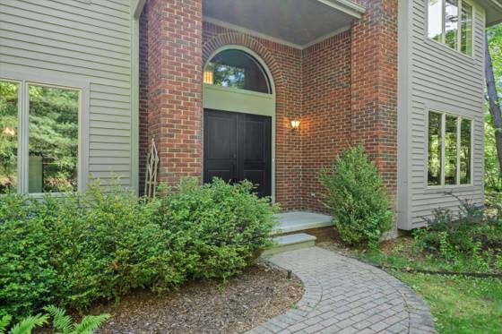 5599 Great Hawk Circle, Ann Arbor, MI 48105 photo 4