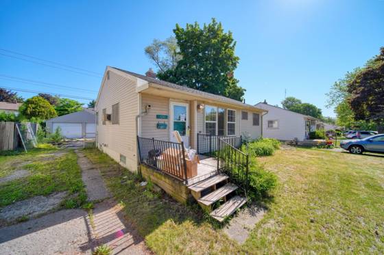 1241 Grove Road, Ypsilanti, MI 48198 photo 3