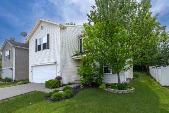2717 Sycamore River Drive, Fowlerville, MI 48836 photo 2