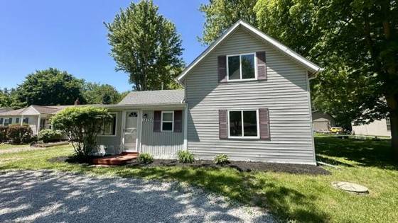 18750 Sumpter Road, Belleville, MI 48111 photo 3