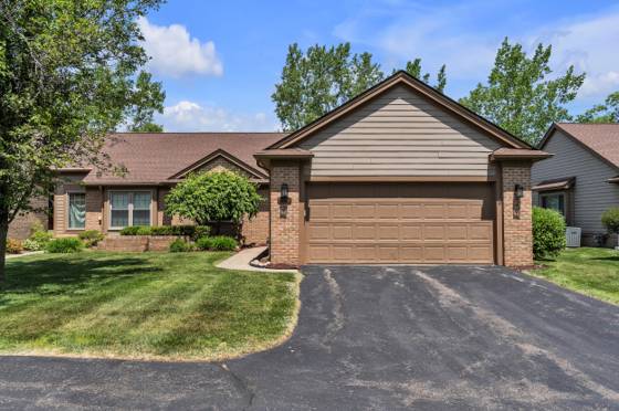 4853 Lone Oak Court #11, Ann Arbor, MI 48108 photo 2