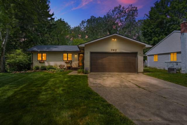 792 Knollwood Court, Saline, MI