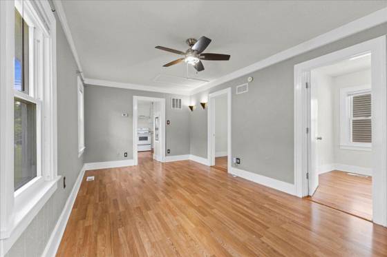 445 W Milton Avenue, Hazel Park, MI 48030 photo 3