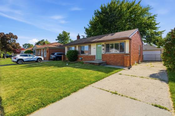 28604 Bohn Street, Roseville, MI 48066 photo 3
