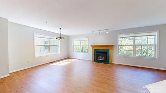 2813 Barclay Way, Ann Arbor, MI 48105 photo 2