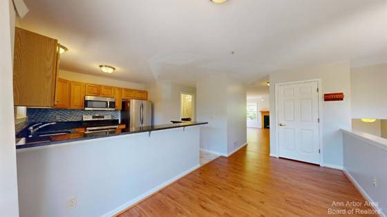 2813 Barclay Way, Ann Arbor, MI 48105 photo 5