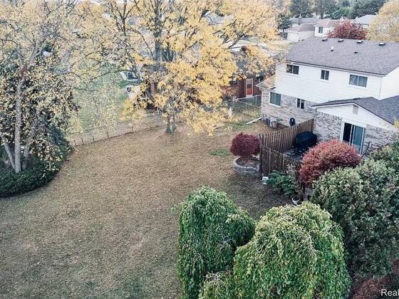 30988 Moroso Drive, Warren, MI 48088 photo 3