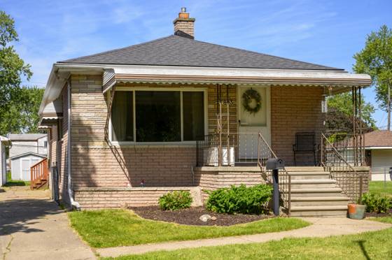 27803 Ruehle Street, Saint Clair Shores, MI 48081 photo 2