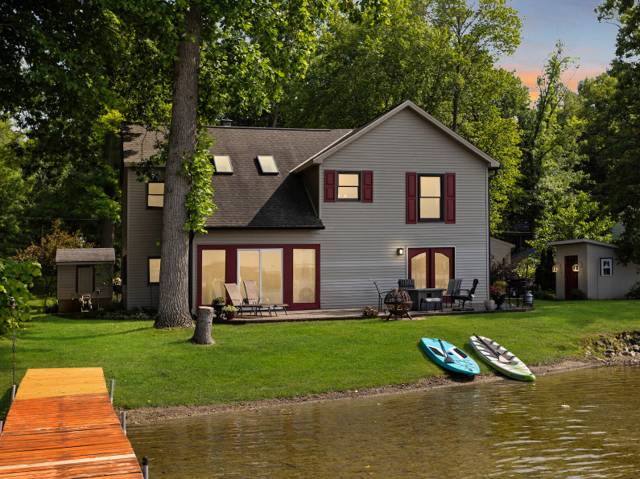 4461 Cordley Lake Road, Pinckney, MI