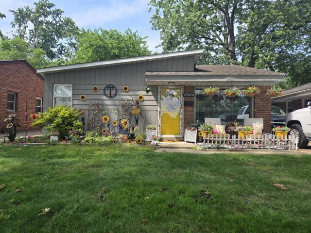 25086 Annapolis Street, Dearborn Heights, MI