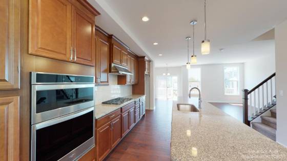2704 S Spurway Drive, Ann Arbor, MI 48105 photo 4