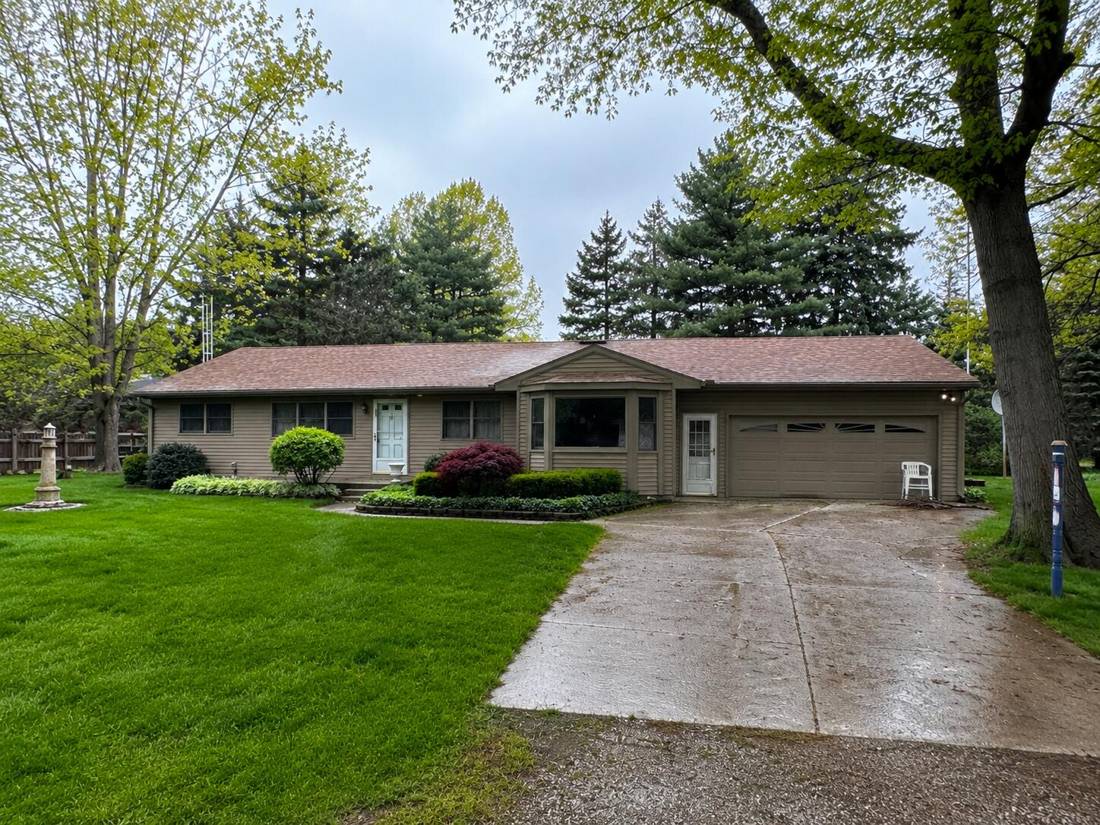 13745 Ohio Drive, Monroe, MI 48161