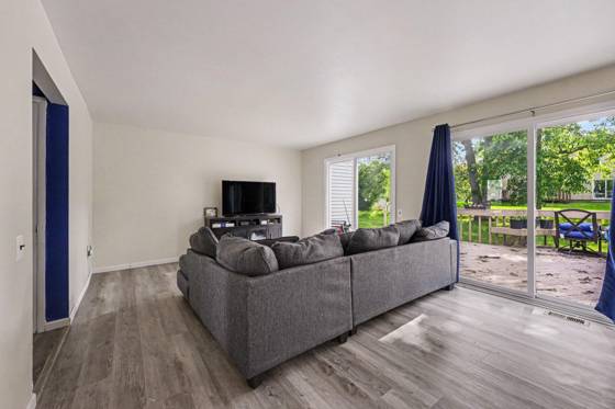 5535 S Piccadilly Circle, West Bloomfield, MI 48322 photo 5
