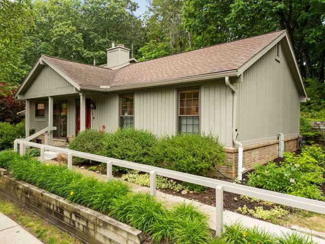 2202 Pine Grove Court, Ann Arbor, MI