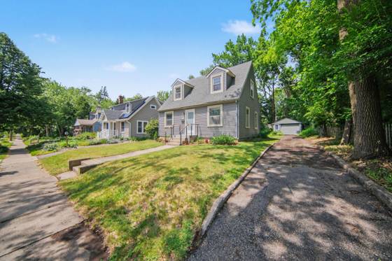 709 Indianola Avenue, Ann Arbor, MI 48105 photo 3