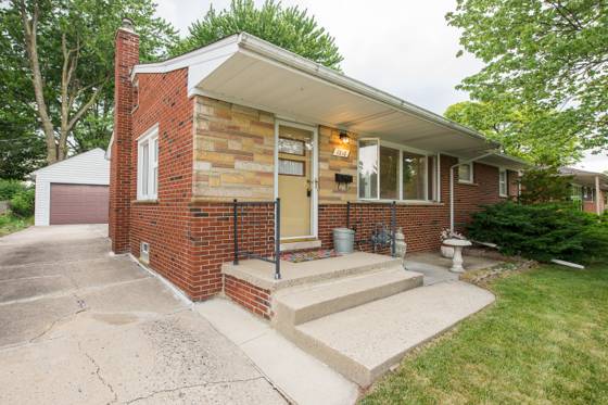 1210 Arella Boulevard, Ann Arbor, MI 48103 photo 2