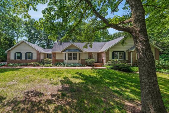 525 Judd Road, Saline, MI 48176 photo 2