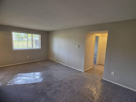 45290 Keding Street ##101, Utica, MI 48317 photo 2