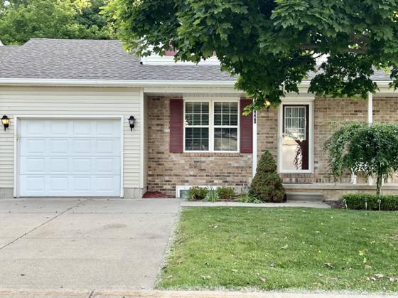 1448 Whispering Woods Lane, Marysville, MI 48040 photo 2