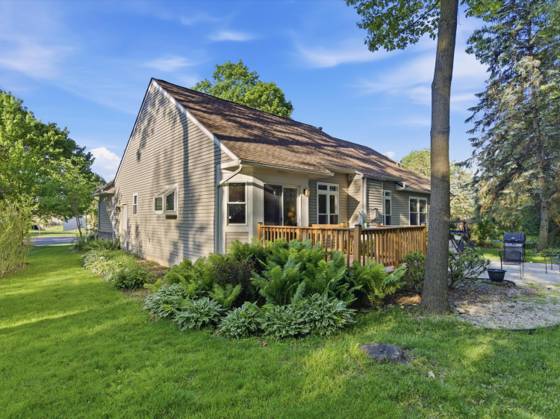 8473 Parkridge Drive, Dexter, MI 48130 photo 4