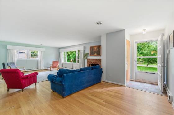 2687 Apple Way, Ann Arbor, MI 48104 photo 2