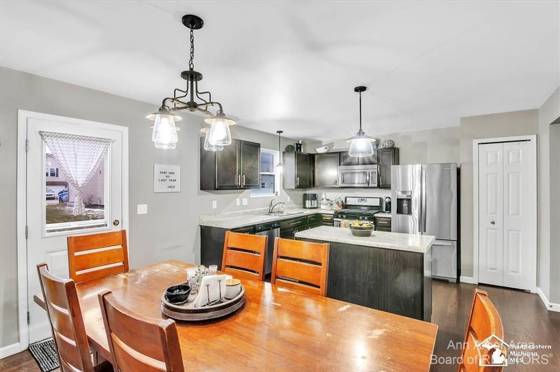 8422 Walnut Hill, Dexter, MI 48130 photo 3